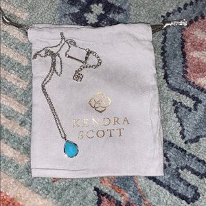 Kendra Scott necklace